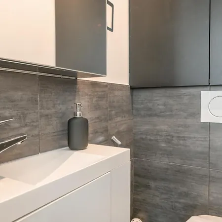 1 Bedroom With Ac * Parigi