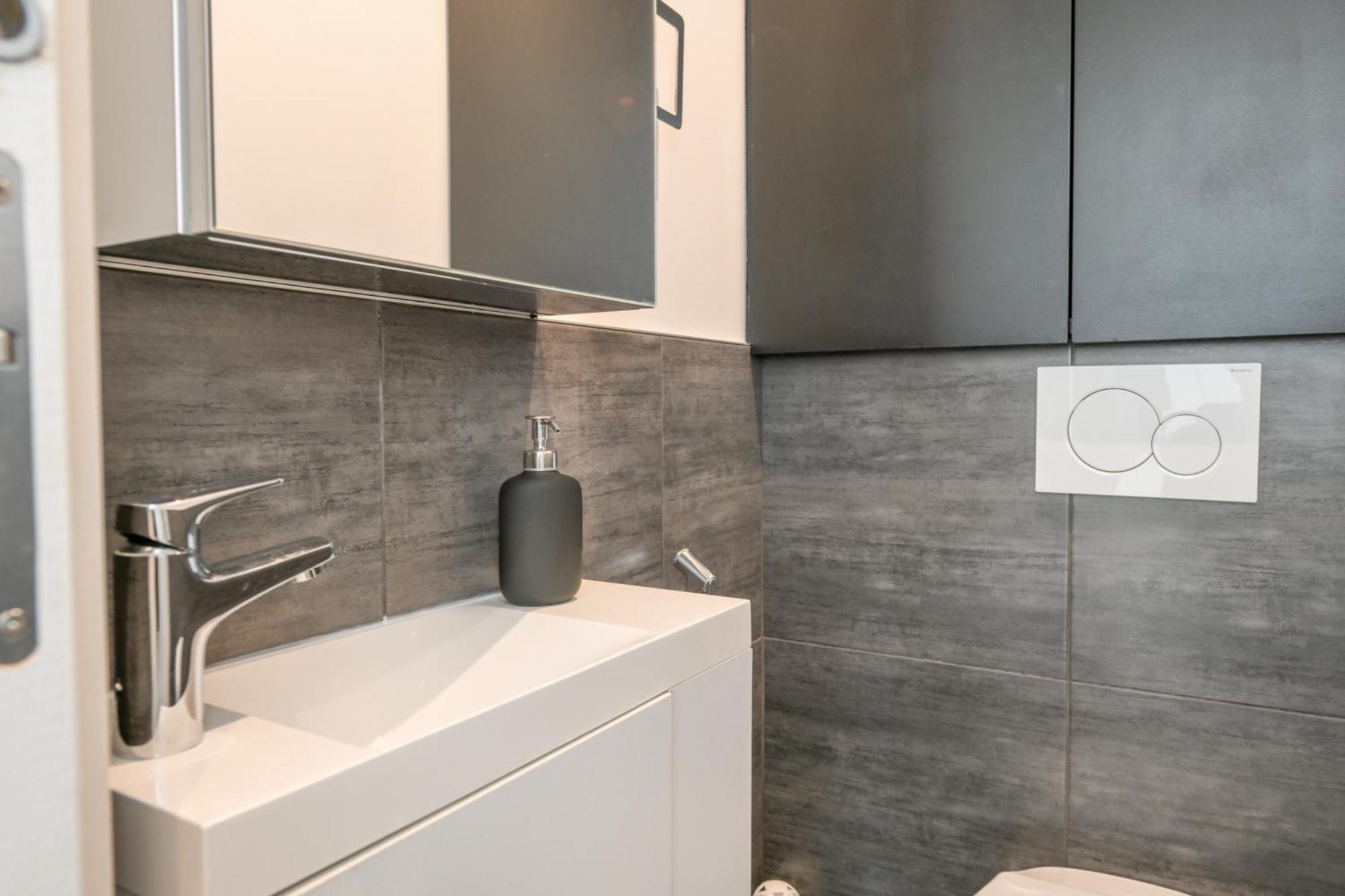 1 Bedroom With Ac * Parigi